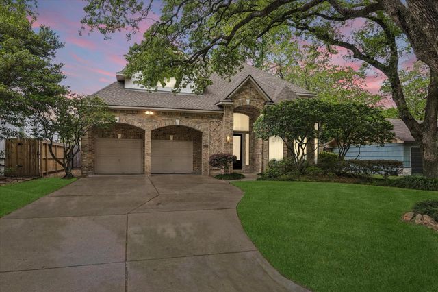 4714 Holt, Bellaire, TX 77401
