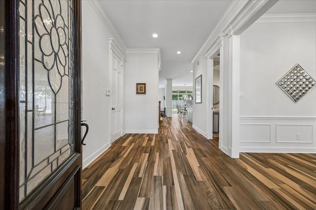 4714 Holt, Bellaire, TX 77401