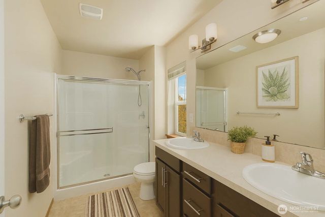 2383 Yulan Walk, Bremerton, WA 98310