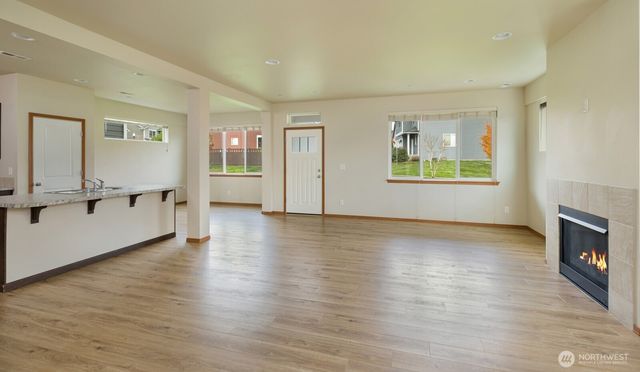 2383 Yulan Walk, Bremerton, WA 98310