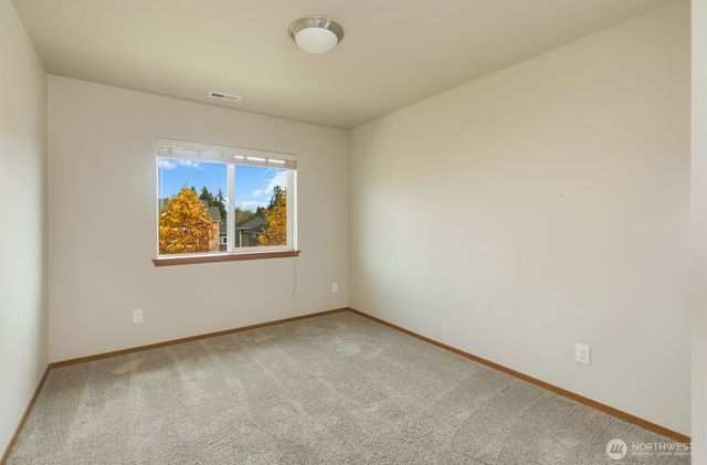 2383 Yulan Walk, Bremerton, WA 98310