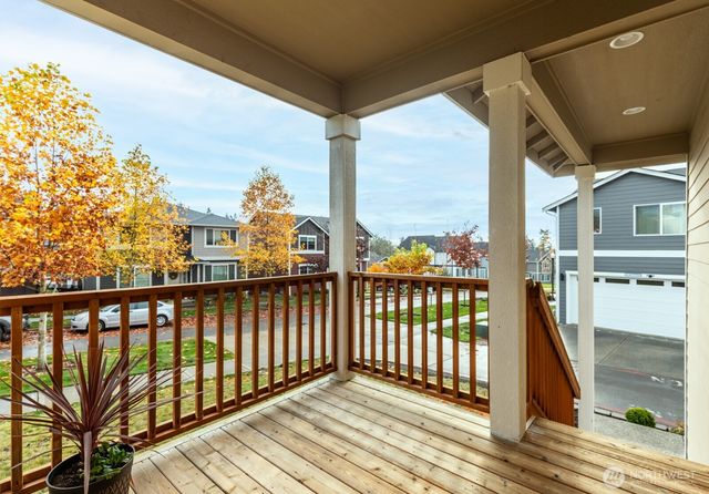 2383 Yulan Walk, Bremerton, WA 98310