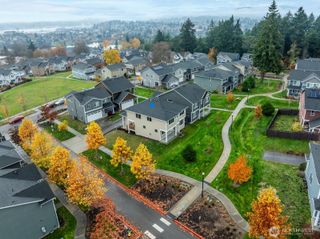 2383 Yulan Walk, Bremerton, WA 98310