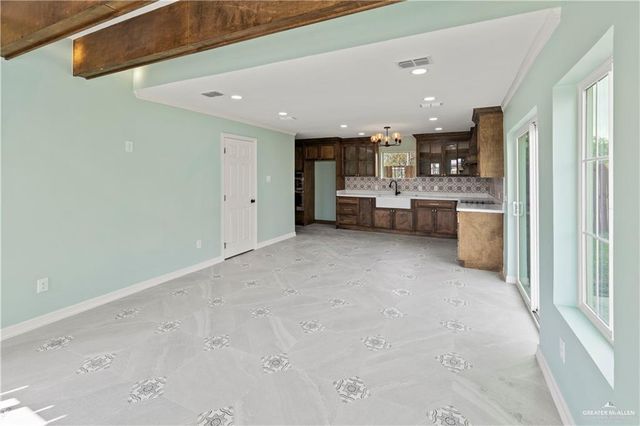 1401 E Karen Drive B, Alton, TX 78573