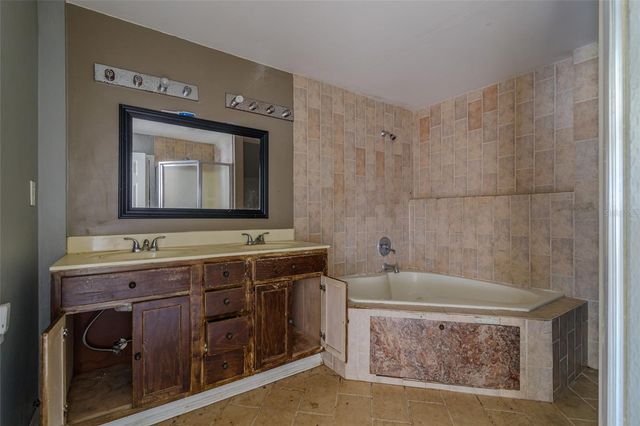 5238 NW 65TH STREET, Ocala, FL 34482