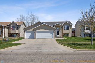 1623 10th Street W, West Fargo, ND 58078