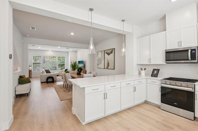 3129 4TH TERRACE N, St Petersburg, FL 33713