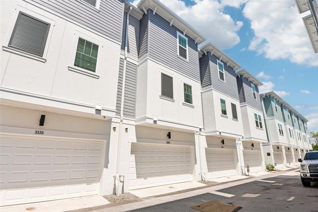 3129 4TH TERRACE N, St Petersburg, FL 33713