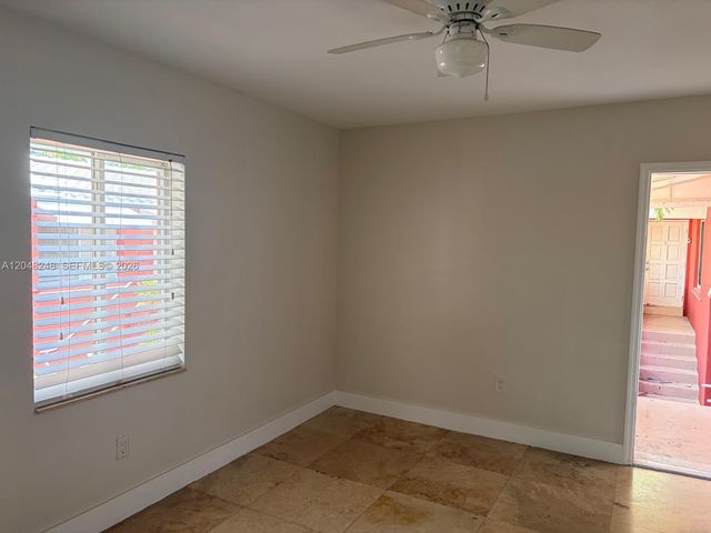 544 NE 62nd St 544-8, Miami, FL 33138
