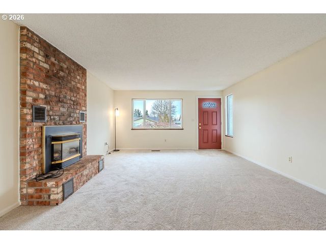 13364 EASTBORNE Dr, Oregon City, OR 97045