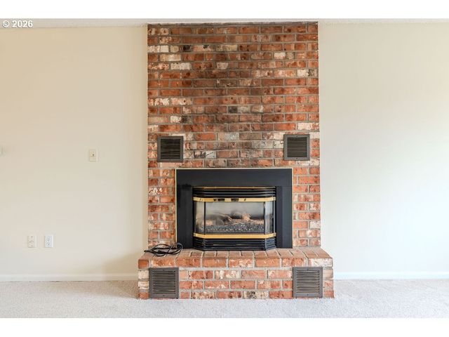 13364 EASTBORNE Dr, Oregon City, OR 97045