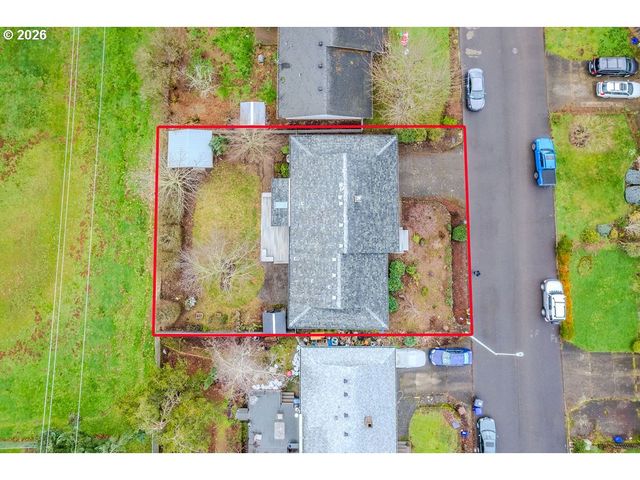 13364 EASTBORNE Dr, Oregon City, OR 97045