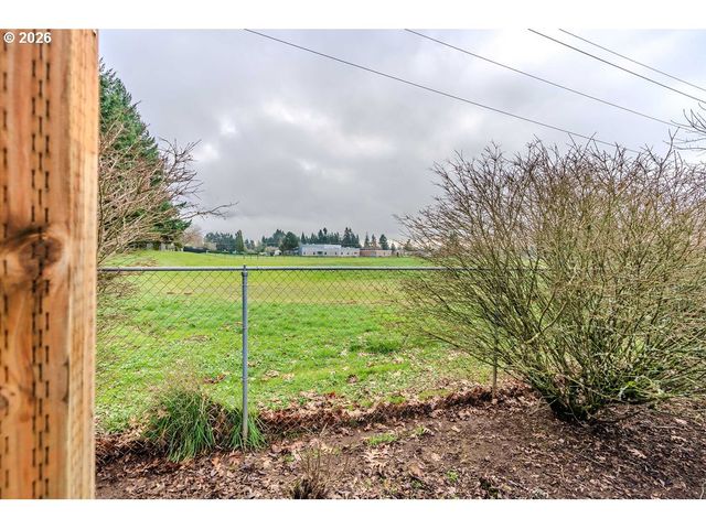 13364 EASTBORNE Dr, Oregon City, OR 97045