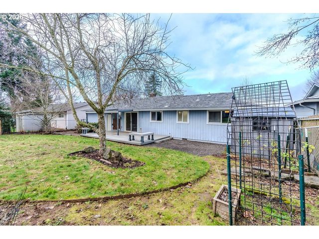 13364 EASTBORNE Dr, Oregon City, OR 97045