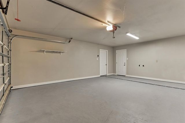 88 W White Willow Circle, The Woodlands, TX 77381