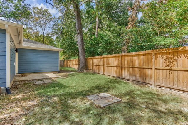 88 W White Willow Circle, The Woodlands, TX 77381