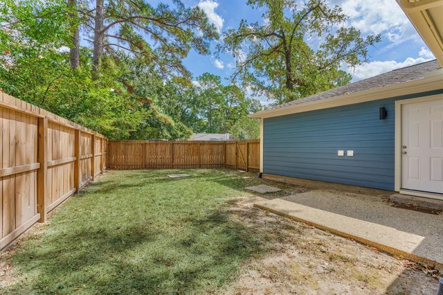 88 W White Willow Circle, The Woodlands, TX 77381
