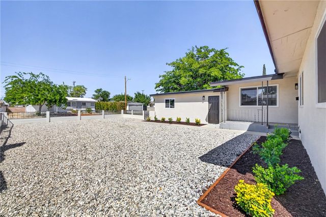 714 W Avenue H9, Lancaster, CA 93534
