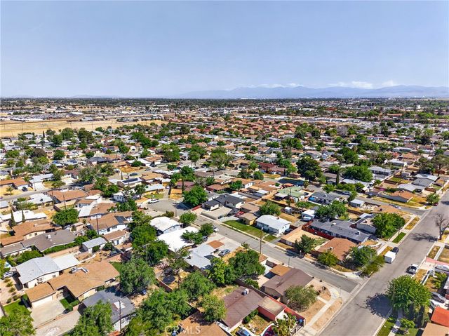 714 W Avenue H9, Lancaster, CA 93534
