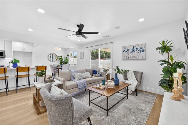 714 W Avenue H9, Lancaster, CA 93534