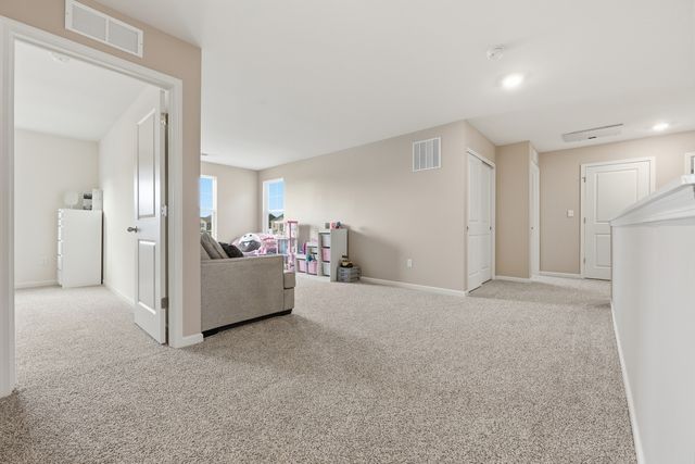 2282 Cobble Springs Drive, Wonder Lake, IL 60097
