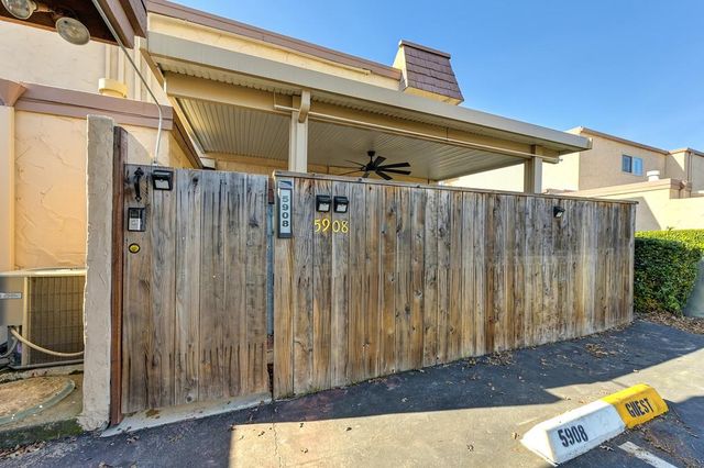 5908 Casa Alegre, Carmichael, CA 95608