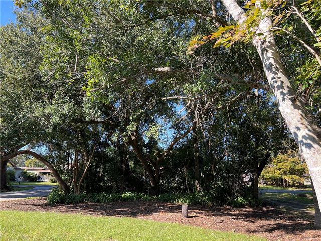 329 EASTERN AVENUE, St Cloud, FL 34769