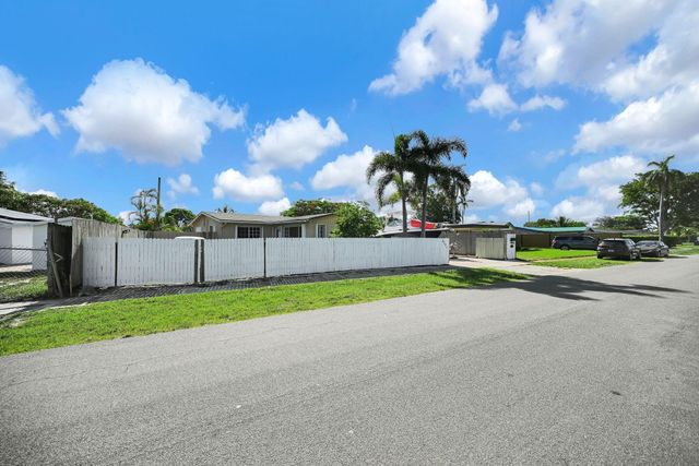 2171 SW 36TH Terrace, Fort Lauderdale, FL 33312