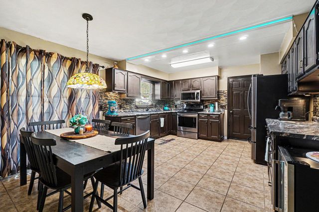 3391 Kathryn Street, Vicksburg Vllg, MI 49097