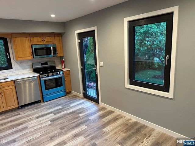 80 Koster Street, Wallington, NJ 07057