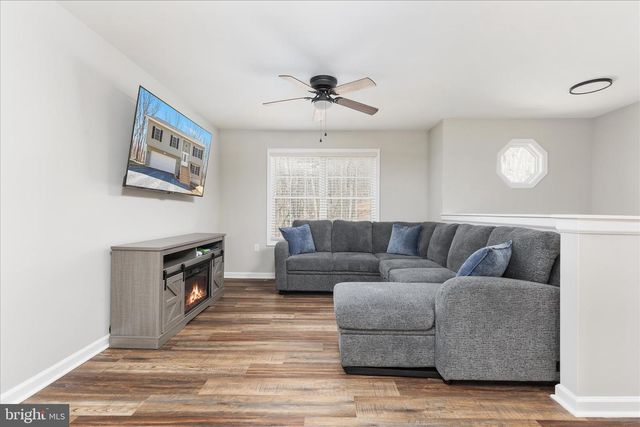 616 CARDINAL DR, Winchester, VA 22602