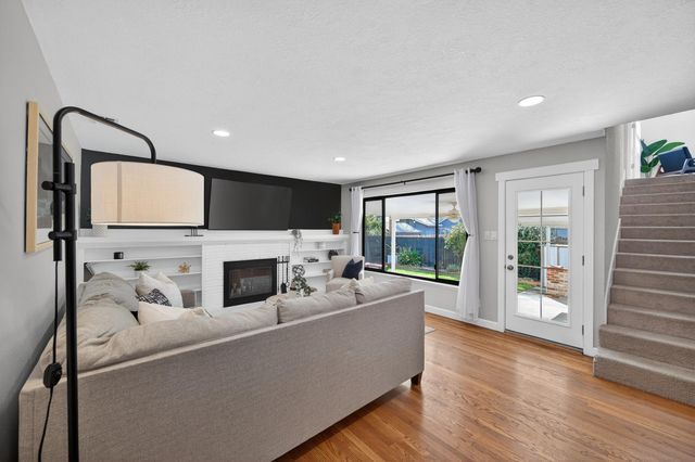 1619 deerwood street, West Sacramento, CA 95691