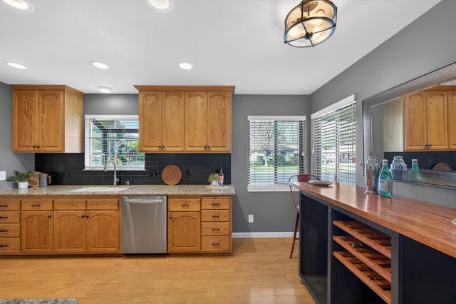 1619 deerwood street, West Sacramento, CA 95691