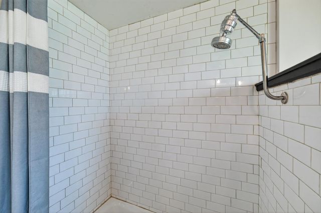 1619 deerwood street, West Sacramento, CA 95691