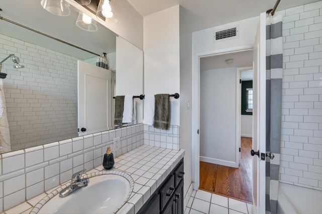 1619 deerwood street, West Sacramento, CA 95691