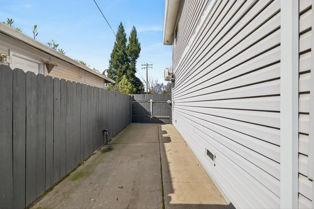 1619 deerwood street, West Sacramento, CA 95691