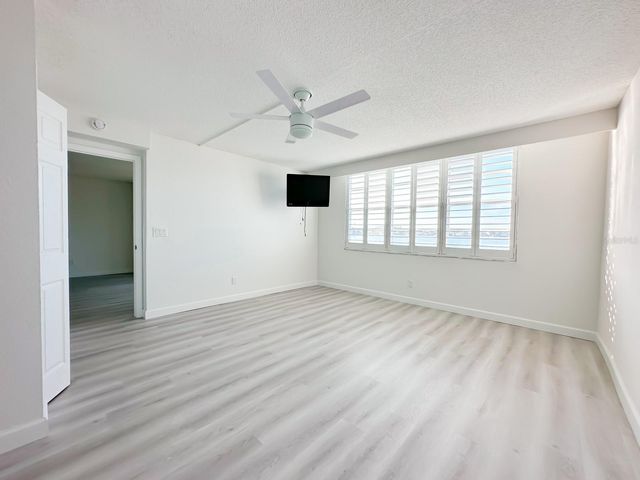 7910 SUN ISLAND DRIVE S 105, South Pasadena, FL 33707