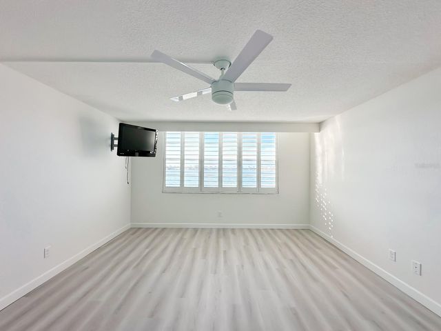 7910 SUN ISLAND DRIVE S 105, South Pasadena, FL 33707