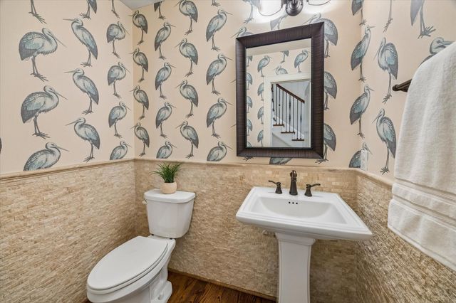1333 Chantilly Lane, Houston, TX 77018
