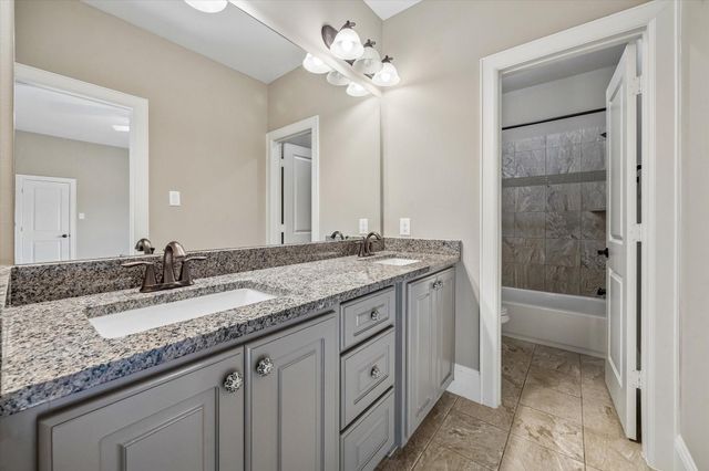 1333 Chantilly Lane, Houston, TX 77018