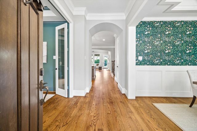 1333 Chantilly Lane, Houston, TX 77018