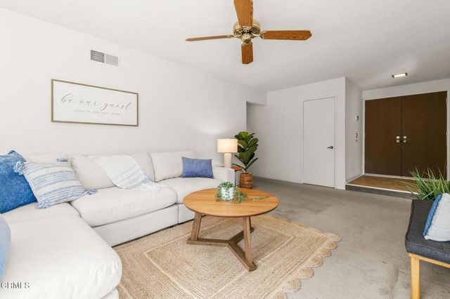 2586 Waxwing Avenue, Ventura, CA 93003