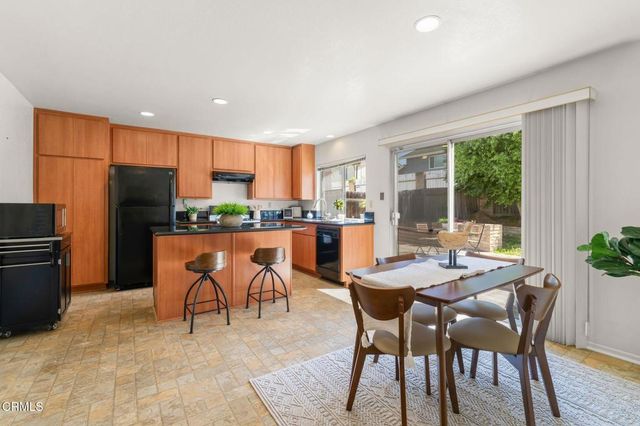 2586 Waxwing Avenue, Ventura, CA 93003