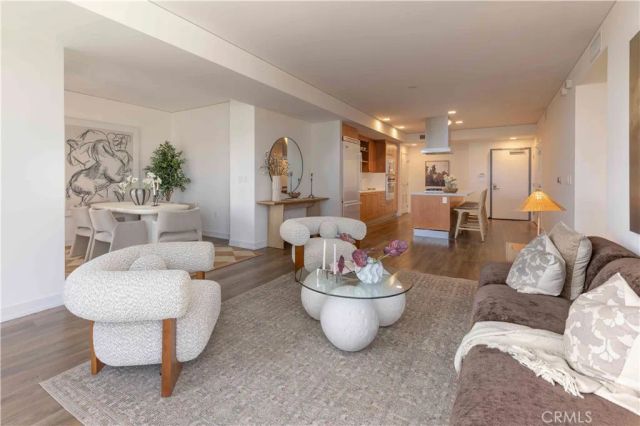 9 MacArthur Place 404, Santa Ana, CA 92707