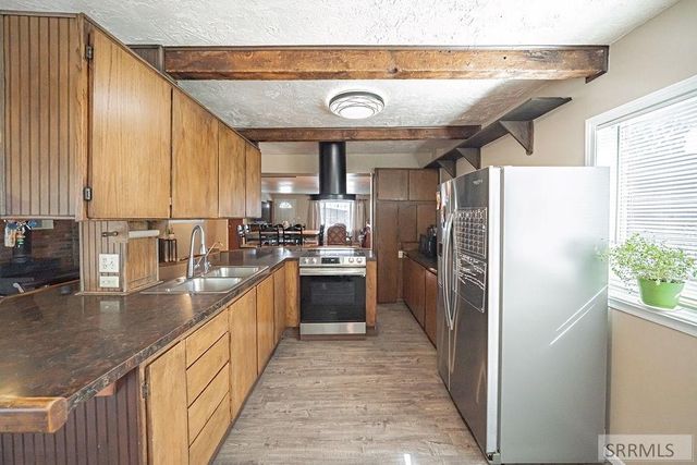 216 Jefferson Street, Blackfoot, ID 83221