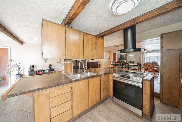 216 Jefferson Street, Blackfoot, ID 83221