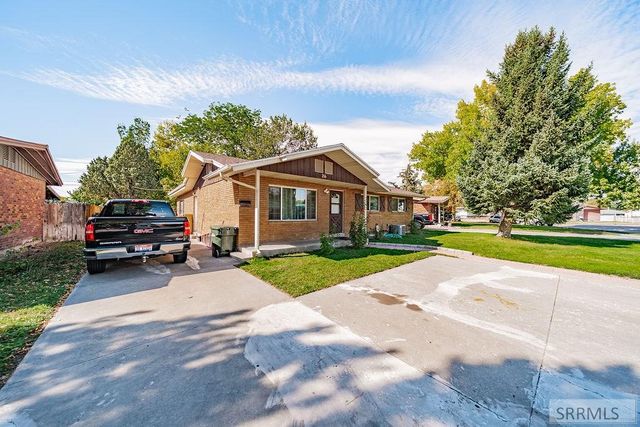 216 Jefferson Street, Blackfoot, ID 83221