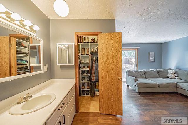 216 Jefferson Street, Blackfoot, ID 83221