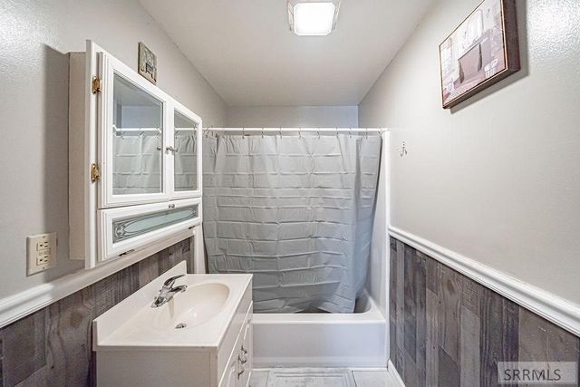 216 Jefferson Street, Blackfoot, ID 83221