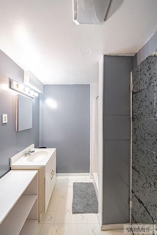 216 Jefferson Street, Blackfoot, ID 83221